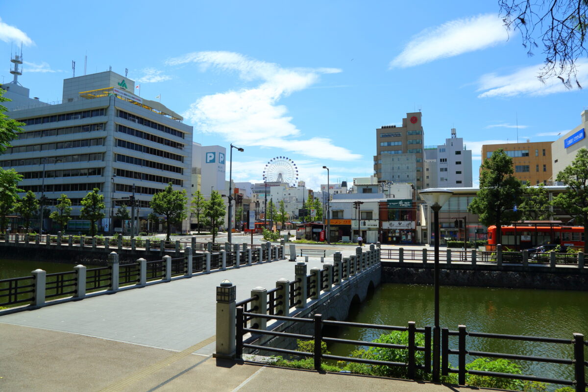 Urban development that leads to improvement of mental health of middle