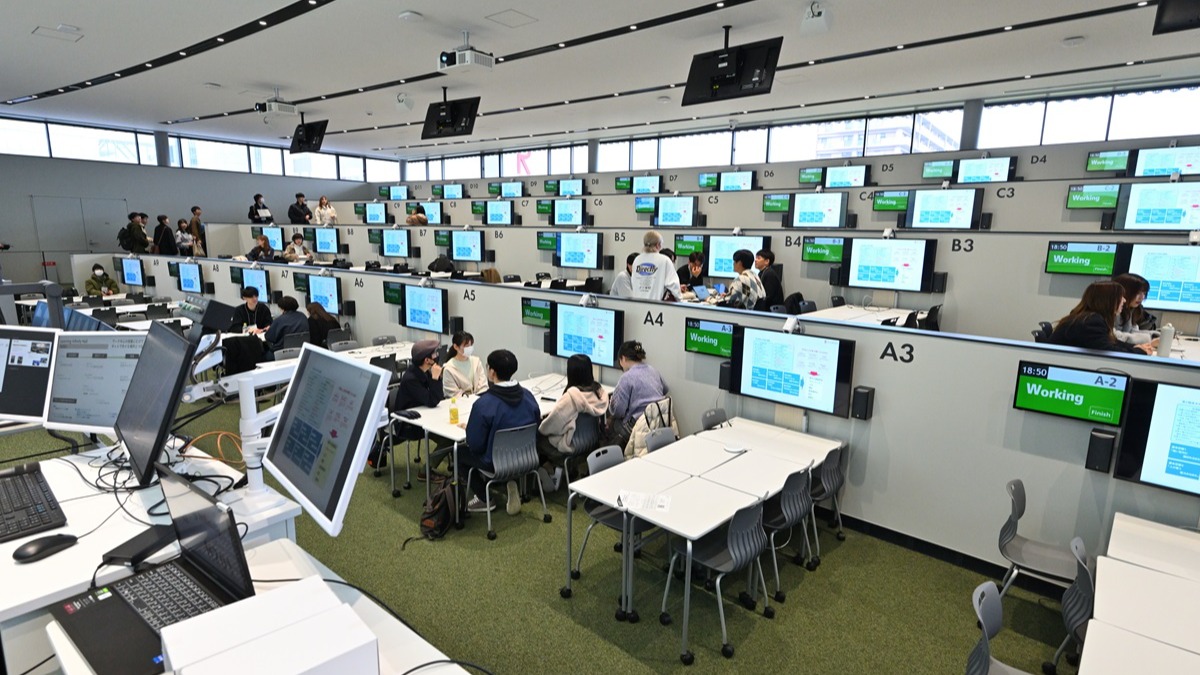 先端施設を備えた「TRY FIELD」が 2学部を移転した大阪・茨木市に誕生