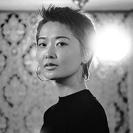 根矢涼香氏